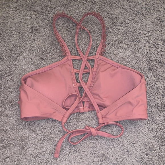 Target swim suit top - Picture 2 of 3